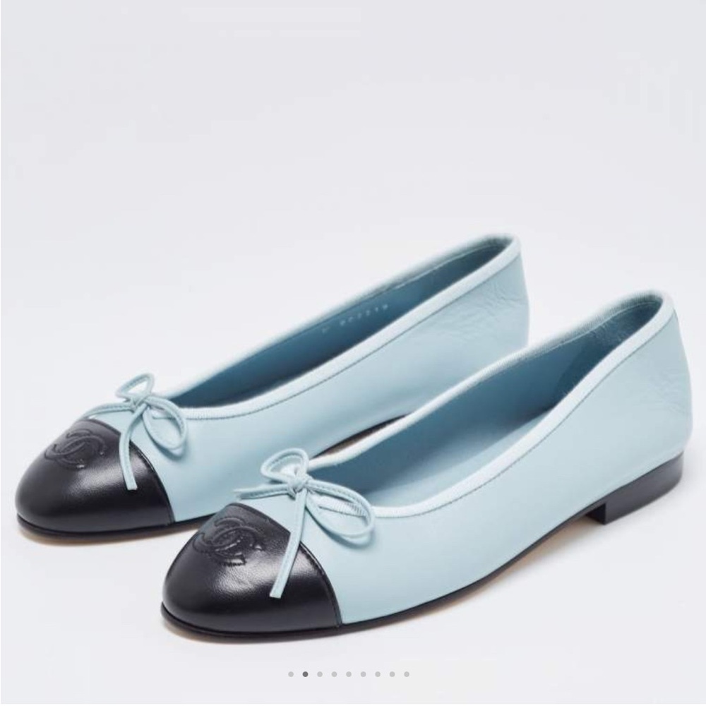 ISO Chanel light blue ballerina flats size 36 or 35.5